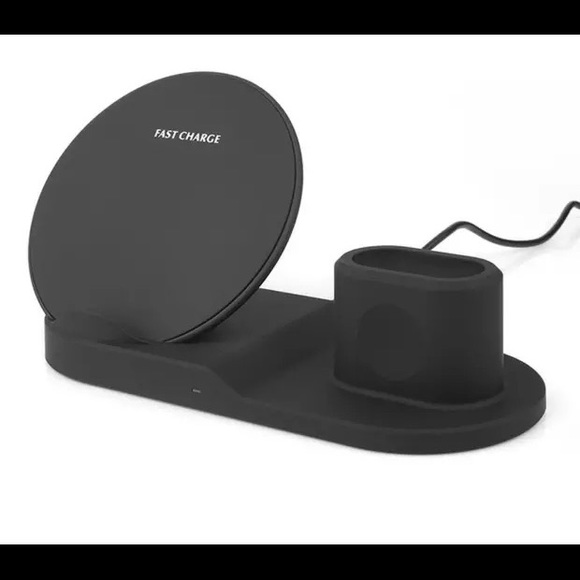 🎊SALE🎉3 in 1 Charging Station - Picture 6 of 6